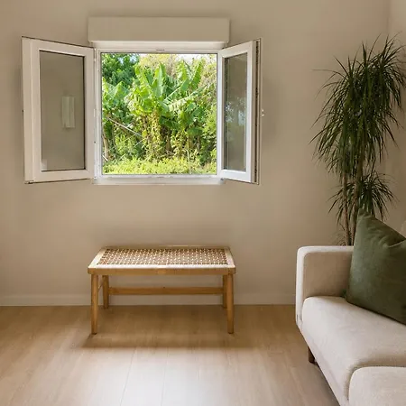 Banana Bungalow, Tranquil Escape Near