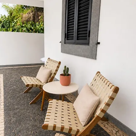 Banana Bungalow, Tranquil Escape Near