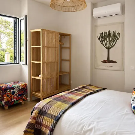 Banana Bungalow, Tranquil Escape Near * Funchal (Madeira)